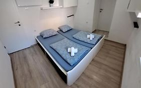 City & Sea Apartment